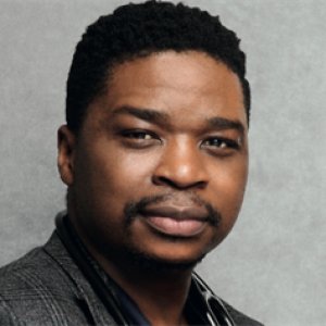 Dr Tumi